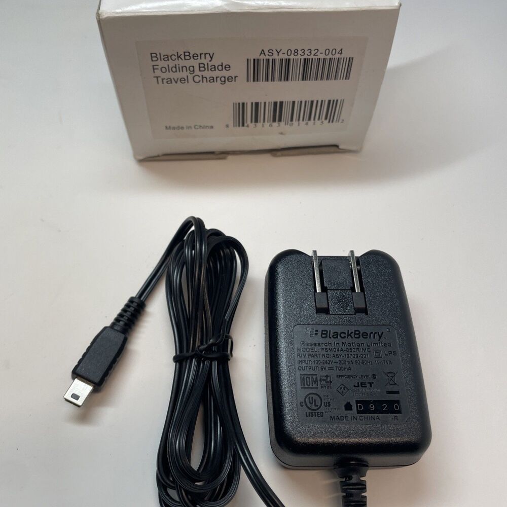 NEW BlackBerry PSM04A-050RIM(NY) Folding Blade Home Wall Travel Charger 5V 700mA